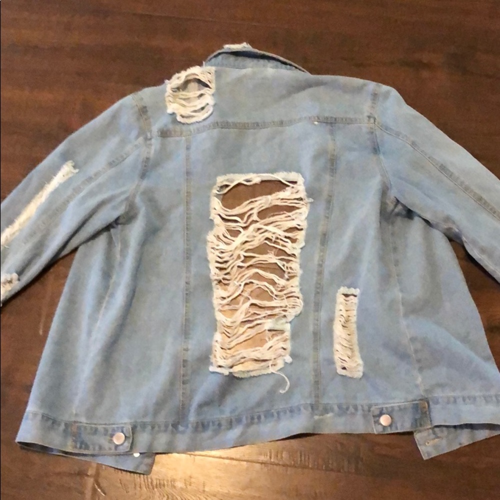 Large - Picture 4 of 5